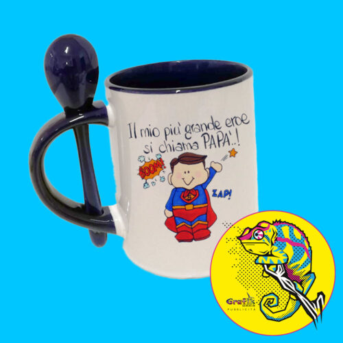 Tazza color blu con cucchiaino